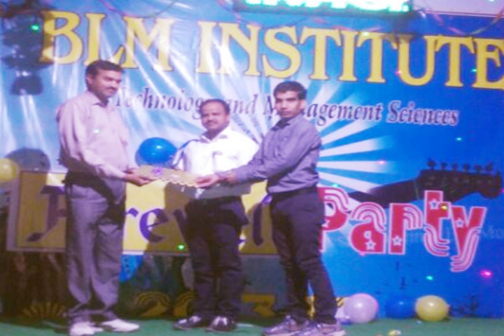 https://cache.careers360.mobi/media/colleges/social-media/media-gallery/2273/2021/8/18/Prize distribution Event of BLM Institute of Technology and Management Sciences Jhunjhunu_Events.jpg